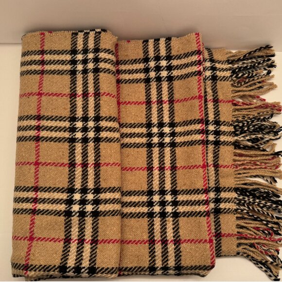 Burberry classic check 100% cashmere large shawl 6 ft x 29" made in England. - Picture 9 of 10